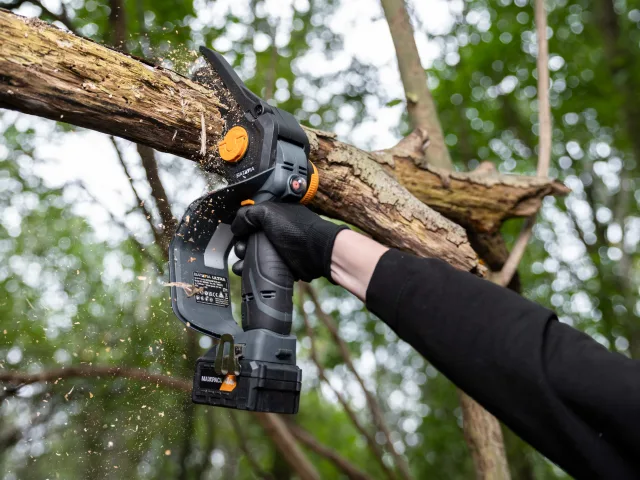 Batavia NEXXSAW 7in Chainsaw 18V 1 x 4.0Ah Li-ion - Image 2