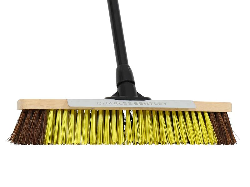 Bulldozer Dual Fill Bass/PET Broom with Metal Scraper 457mm (18in) - Image 2