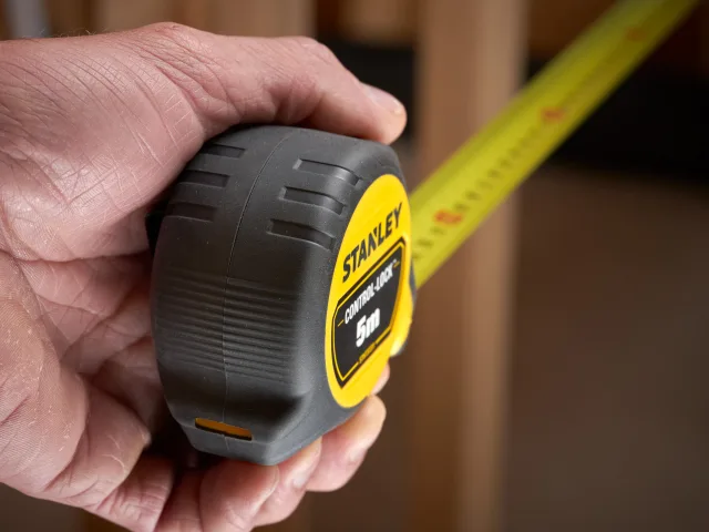 STANLEY® CONTROL-LOCK™ Pocket Tape 5m (Width 25mm) (Metric only) - Image 3
