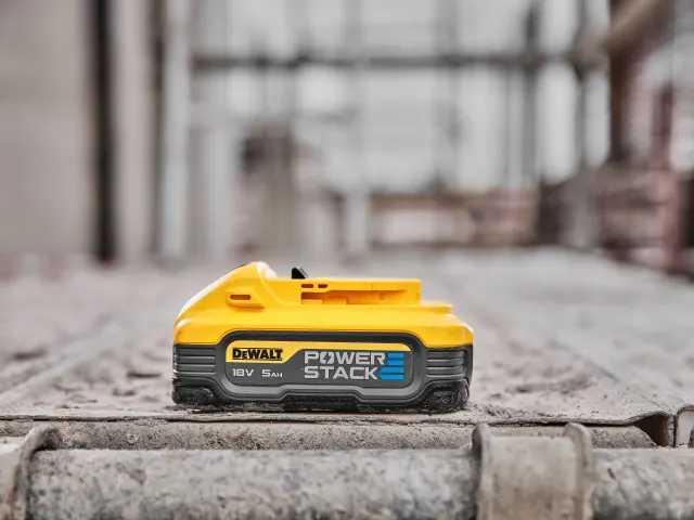 DEWALT DCBP518H2 POWERSTACK™ Slide Battery Twin Pack 18V 5.0Ah Li-ion - Image 5