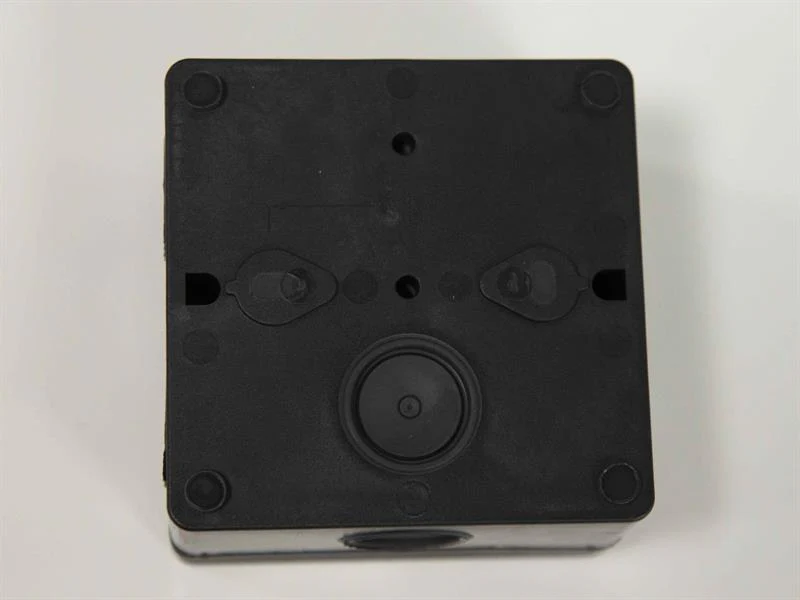 Dencon IP66 Junction Box Black 81 x 81mm - Image 3