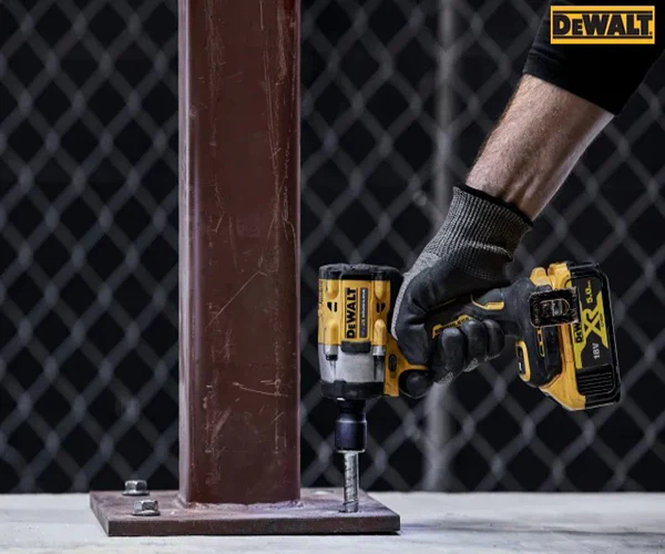 DeWalt DCF921P2T XR BL 1/2in Impact Wrench 18V 2 x 5.0Ah Li-ion - Image 4