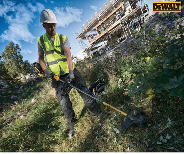 DCM571X1 FlexVolt XR Trimmer 54V 1 x 3.0Ah Li-ion - Image 2