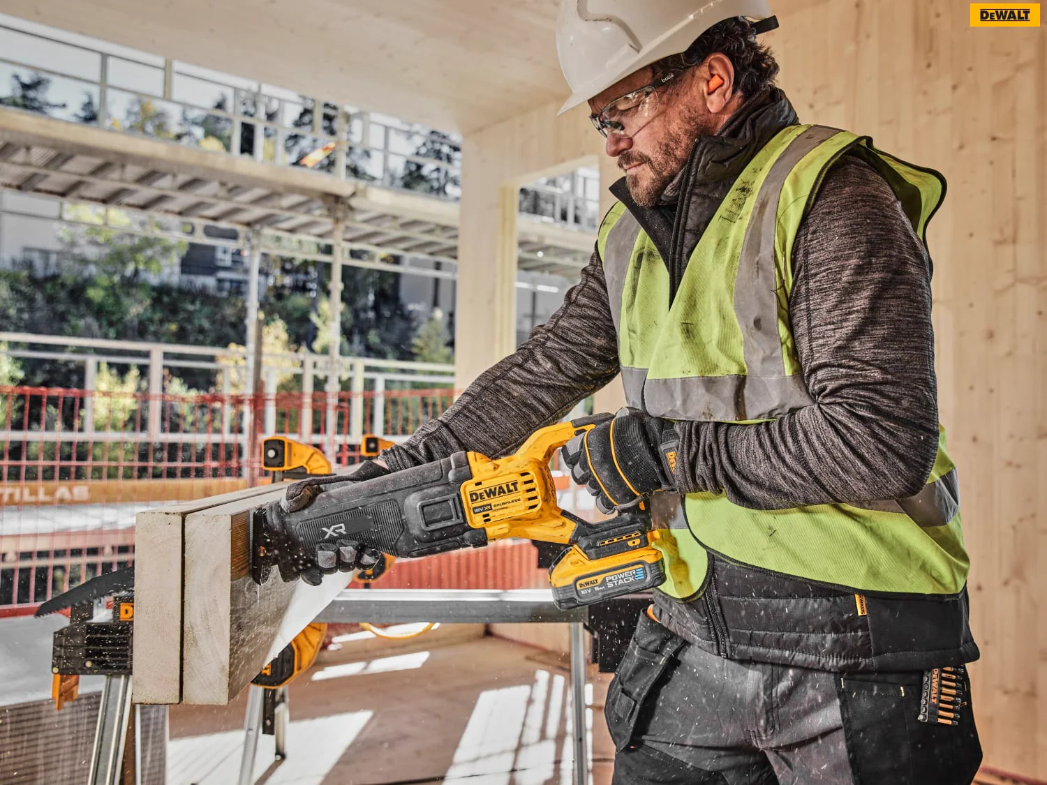 DeWalt DCS386H2T XR Advantage Reciprocating Saw 18V 2 x POWERSTACK 5.0Ah Li-ion - Image 4
