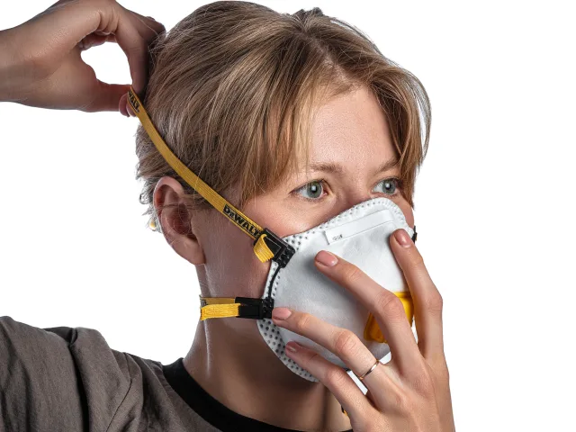 DEWALT Respiration FFP3 Disposable Respirator (5 Pack) - Image 6