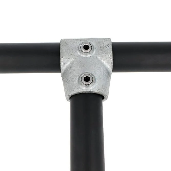 Doughty Pipeclamp Angled Single Socket Tee 4-10 Degree - Image 2