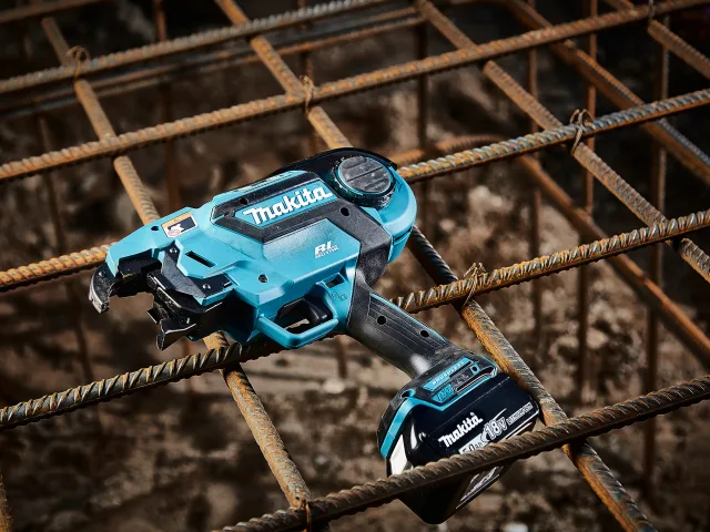 Makita DTR180ZK LXT Rebar Tying Tool 18V Bare Unit - Image 3