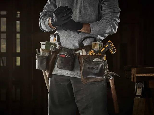 DEWALT DWST50112 Pro Leather Tool Apron - Image 3
