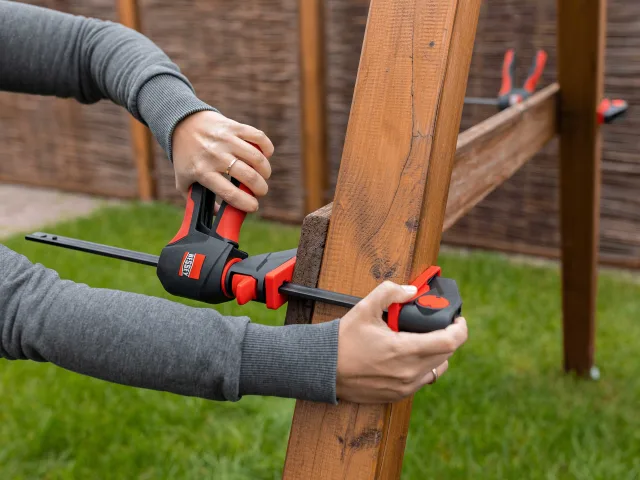 Bessey EZ360 One-Handed 360° Clamp 600mm - Image 8