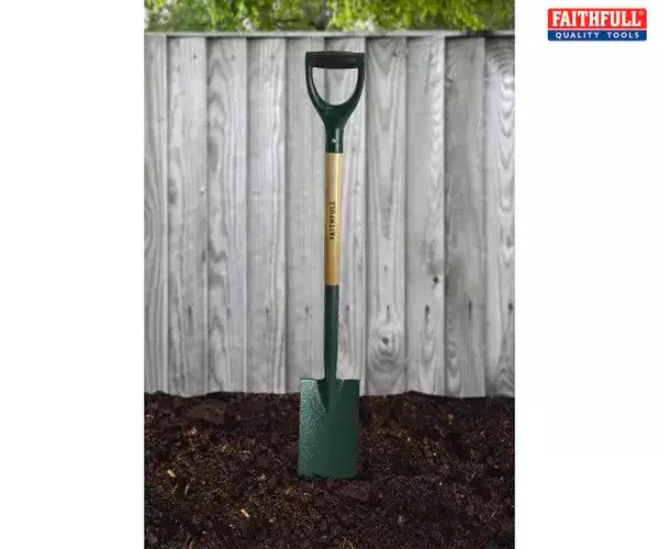 Faithfull Countryman Border Spade - Image 4
