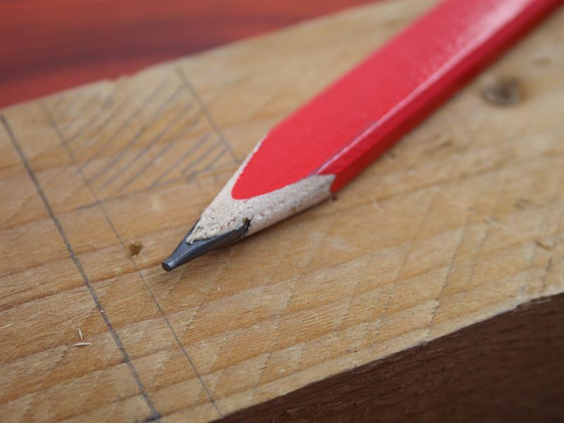 Faithfull FSC Carpenter's Pencils - Red / Medium (Pack 10) - Image 3