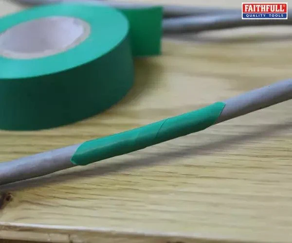 Faithfull PVC Electrical Tape Green 19mm x 20m - Image 3