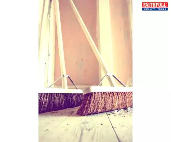 Faithfull Stiff Bassine Broom 600mm (24in) + Handle & Stay - Image 2