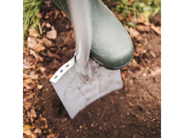 Fiskars Xact™ Telescopic Rounded Spade - Image 3