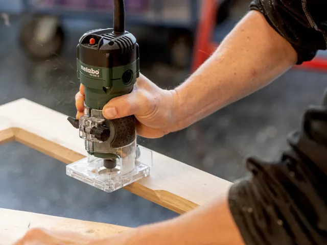 Metabo FM 500-6 Trim Router 500W 240V - Image 4