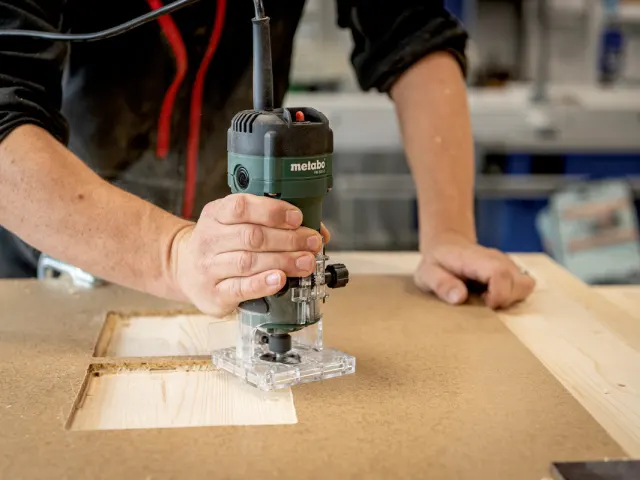 Metabo FM 500-6 Trim Router 500W 240V - Image 6