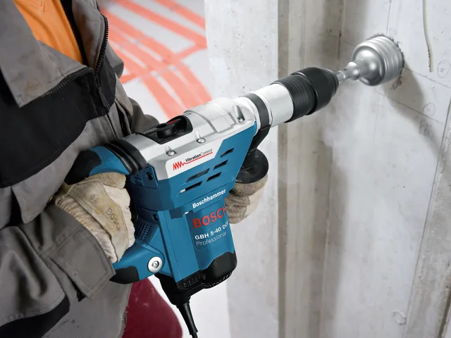 Bosch GBH 5-40 DCE Professional SDS Max Combi Hammer 1150W 240V - Image 4
