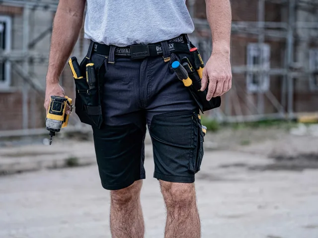 DEWALT Hamden Holster Pocket Shorts Waist 32in - Image 6