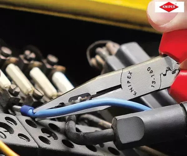 Knipex 4-in-1 Electrician's Pliers Multi-Component Grip 160mm (6.1/4in) - Image 5