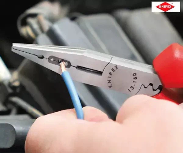 Knipex 4-in-1 Electrician's Pliers Multi-Component Grip 160mm (6.1/4in) - Image 6