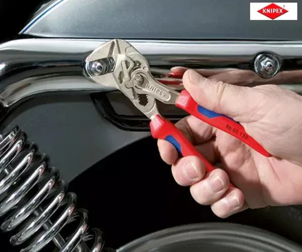 Knipex Pliers Wrench Multi-Component Grip 150mm - Image 17
