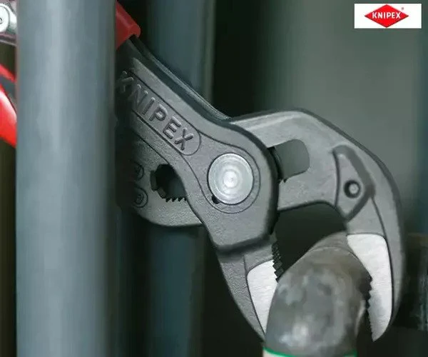 Knipex SmartGrip® Water Pump Pliers PVC Grip 250mm - Image 7