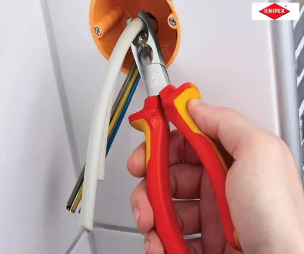 Knipex VDE Dismantling Pliers 165mm - Image 13