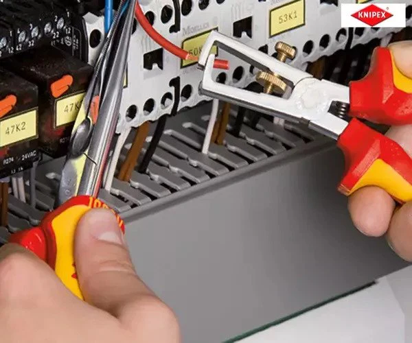 Knipex VDE Insulation Strippers 160mm - Image 8