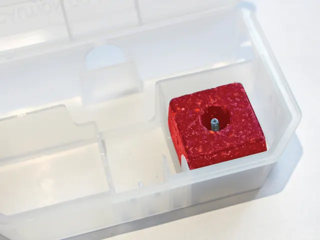 Rentokil Mouse & Rat Weatherproof Blocks (10) - Image 2