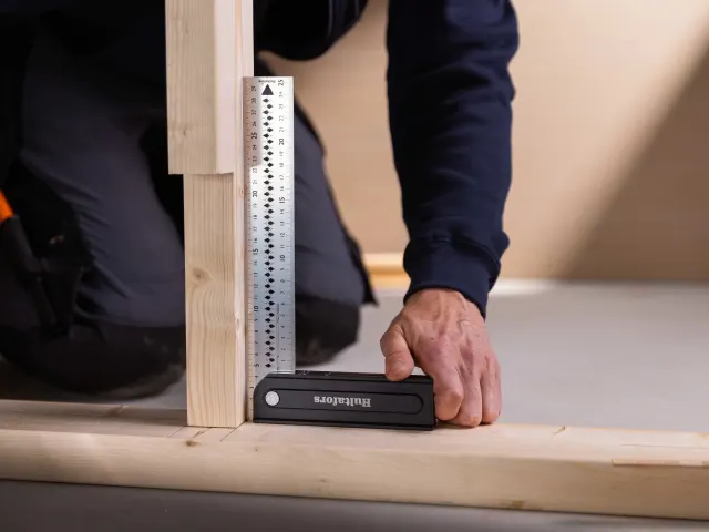 Hultafors Quattro Adjustable Square 300mm - Image 9