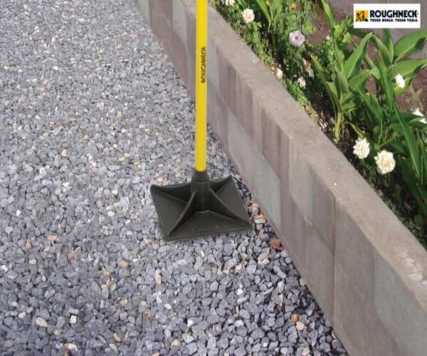 Roughneck 64-379 Earth Rammer (Tamper) with Fibreglass Handle 4.5kg (10 lb) - Image 3