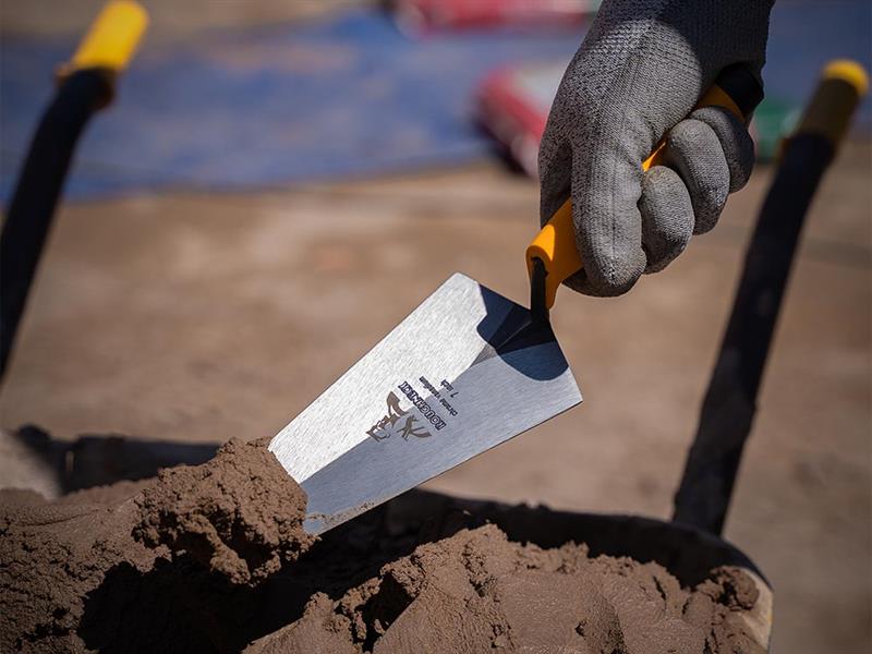 Roughneck Gauging Trowel 180mm (7in) - Image 3