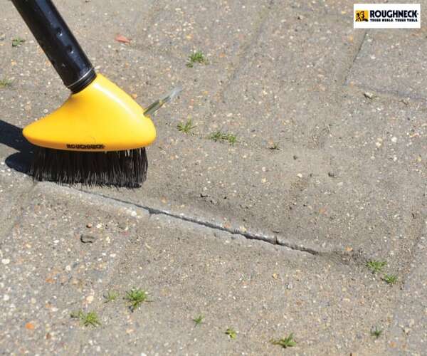 Roughneck Replacement Heavy-Duty Patio Brush Head 133mm (5.1/4in) - Image 5