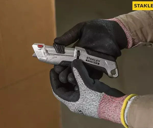 Stanley FatMax® Premium Auto-Retract Tri-Slide Safety Knife - Image 6