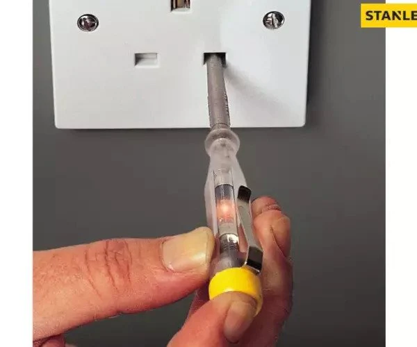 Stanley FatMax® VDE Insulated Voltage Tester - Image 2