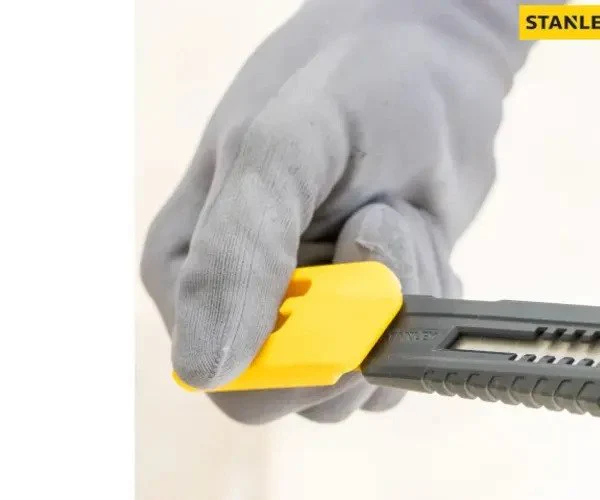Stanley SM18 Snap-Off Blade Knife 18mm - Image 4