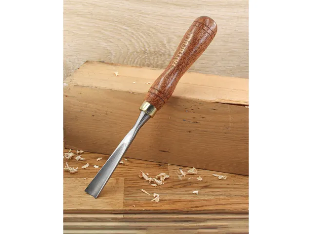 Faithfull Straight Gouge Carving Chisel 5/8in - FSC 100% - Image 2